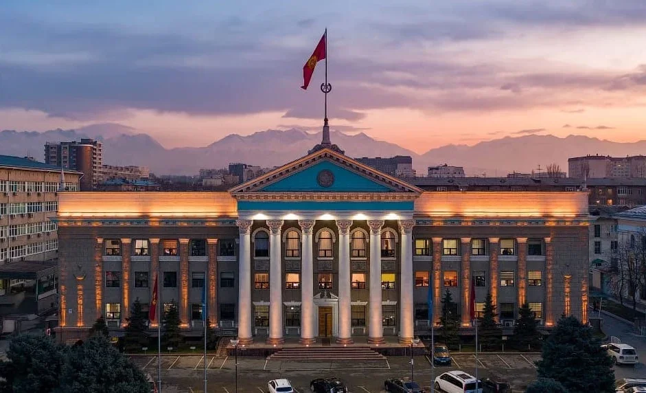09_bishkek-1.2e16d0ba.format-webp.fill-1668x1014