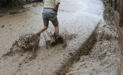 暴雨预警：吉尔吉斯斯坦山区可能发生泥石流