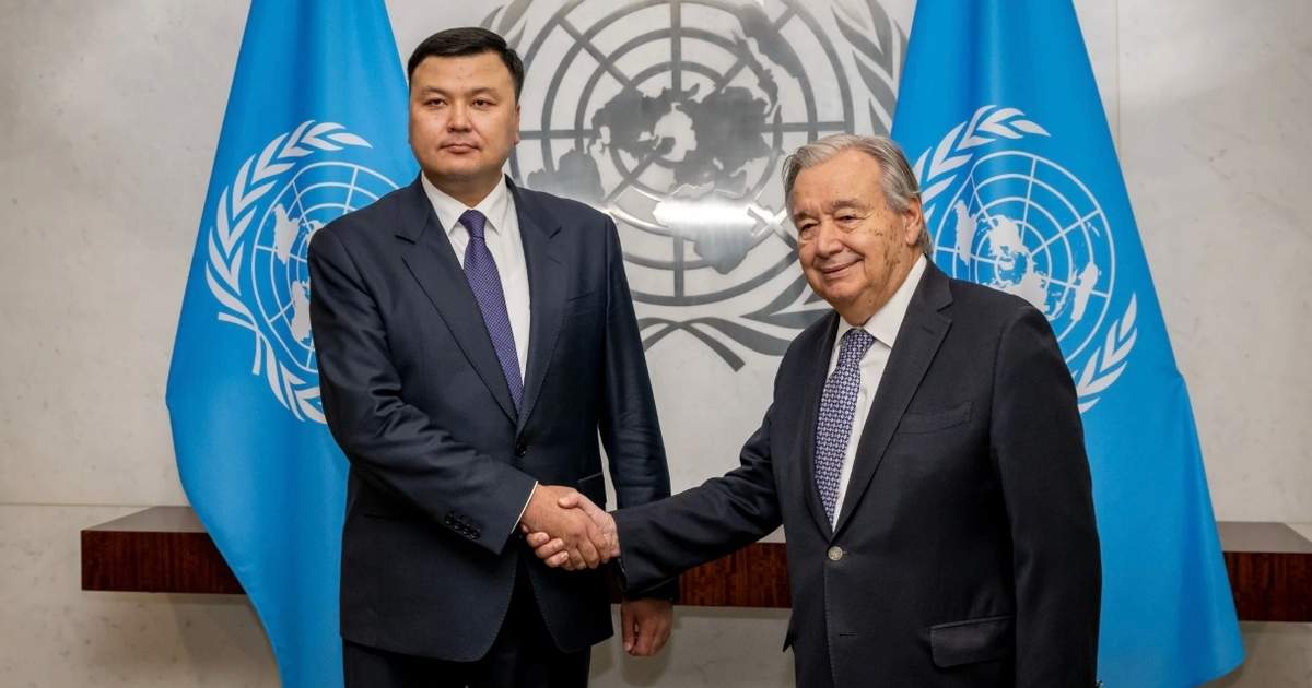 阿亚兹·巴耶托夫向联合国秘书长安东尼奥·古特雷斯递交国书
