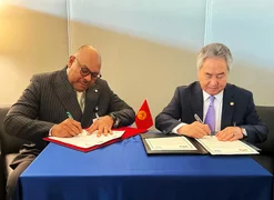 3_2_AsteAuj.max-2560x1440.format-webp.jpegquality-90