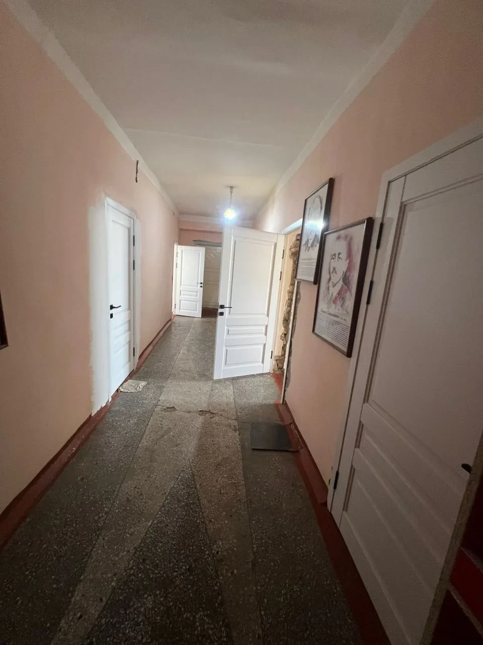 {{ item.title }}