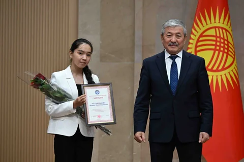 54160216856200_S7XYx7r.max-2560x1440.format-webp.jpegquality-90.webp