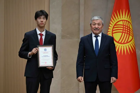 54160216856200_mNnR9AK.max-2560x1440.format-webp.jpegquality-90.webp