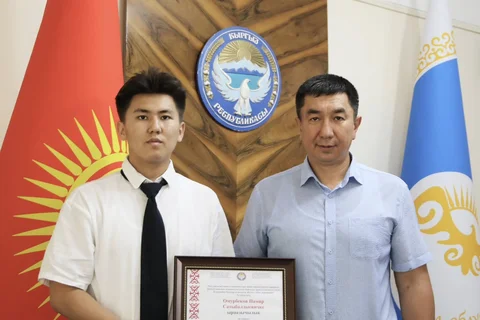 7_2_rv2NlVl.max-2560x1440.format-webp.jpegquality-90.webp