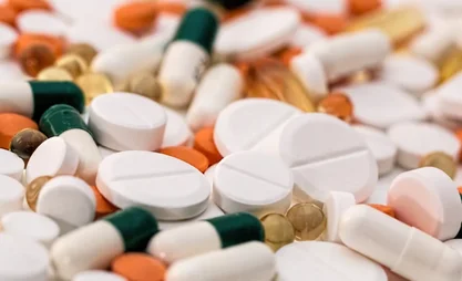 headache-pain-pills.2e16d0ba.format-webp.fill-1668x1014.webp