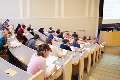 helsinki_university_auditoriu.max-1920x1080.format-webp
