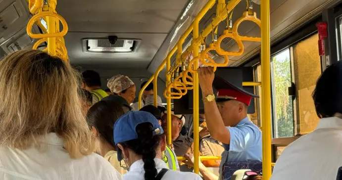 拉·阿利耶夫：比什凯克公共交通将获得道路通行优先权