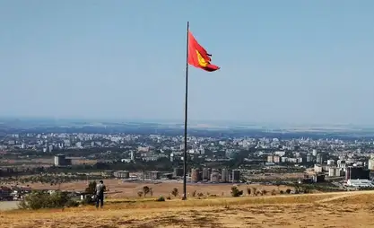 "清洁足迹"：请参与旗杆区和博兹博尔托克地区清洁行动