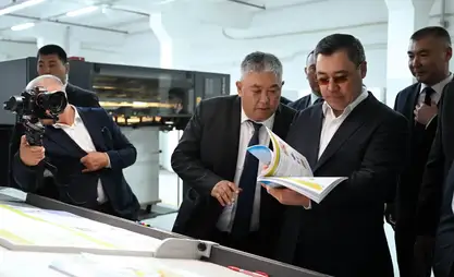 “不能让任何一名学生没有教材”：吉尔吉斯斯坦将追加70亿索姆用于教材