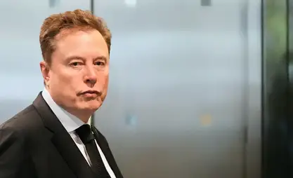 马斯克：人工智能潜在危险超过核武器——重申其警告