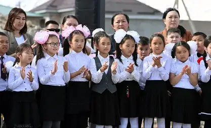 吉尔吉斯斯坦就校服样式做出决定