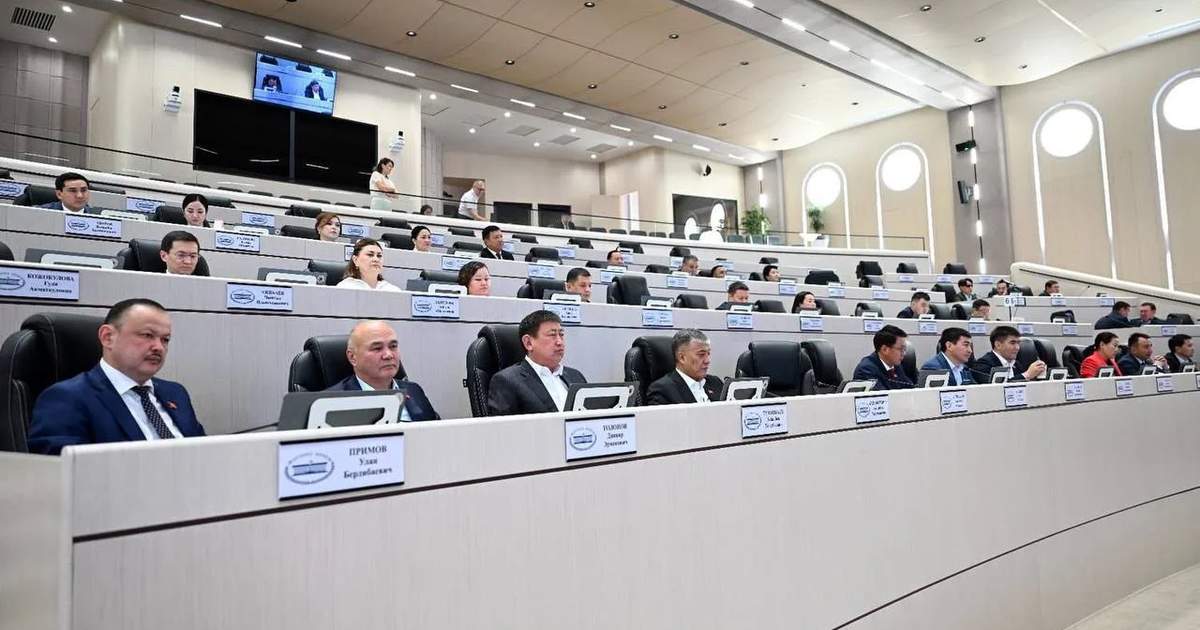 吉尔吉斯斯坦议员关注地区社会基础设施改善问题