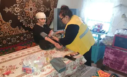 劳动部：吉尔吉斯斯坦超9千名老人和残疾人获得上门社会服务