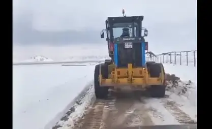 阿特巴什-吐尔尕特路段清雪工作持续 道路已开放