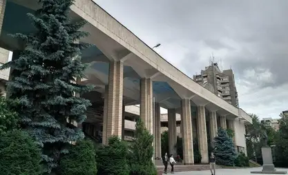 吉尔吉斯语与《玛纳斯》学研究中心在吉俄斯拉夫大学揭幕