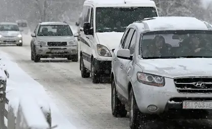 吉尔吉斯斯坦内务部呼吁司机更换冬季轮胎并做好降雪准备