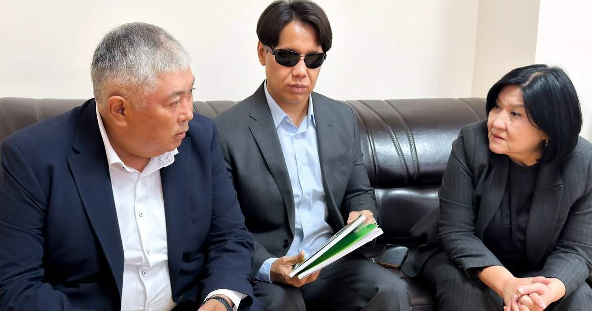 吉尔吉斯斯坦拟为中小学教材引入二维码追踪管理
