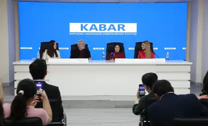 吉尔吉斯斯坦的一切变化都会反映在人们的脸上——大家洋溢着喜悦