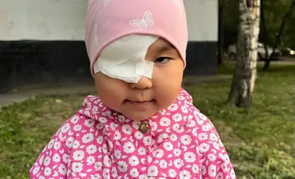 紧急求助！小艾莎正为守护视力而战
