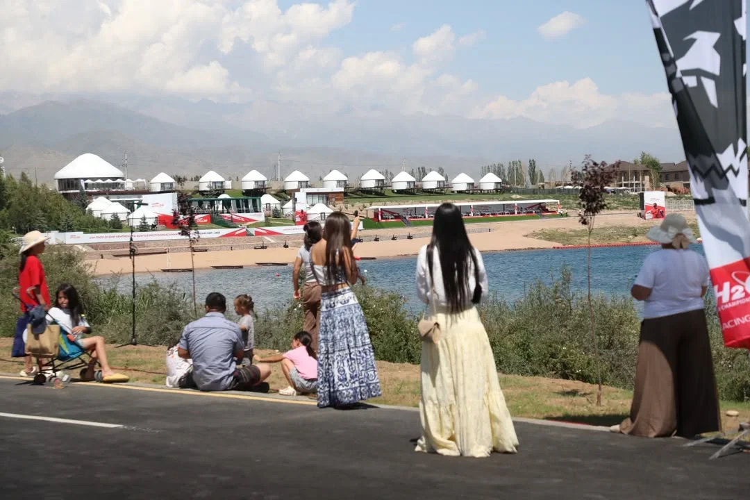 {{ item.title }}