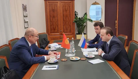 vstrecha_s_Davankovym_2.max-1920x1080.format-webp.webp